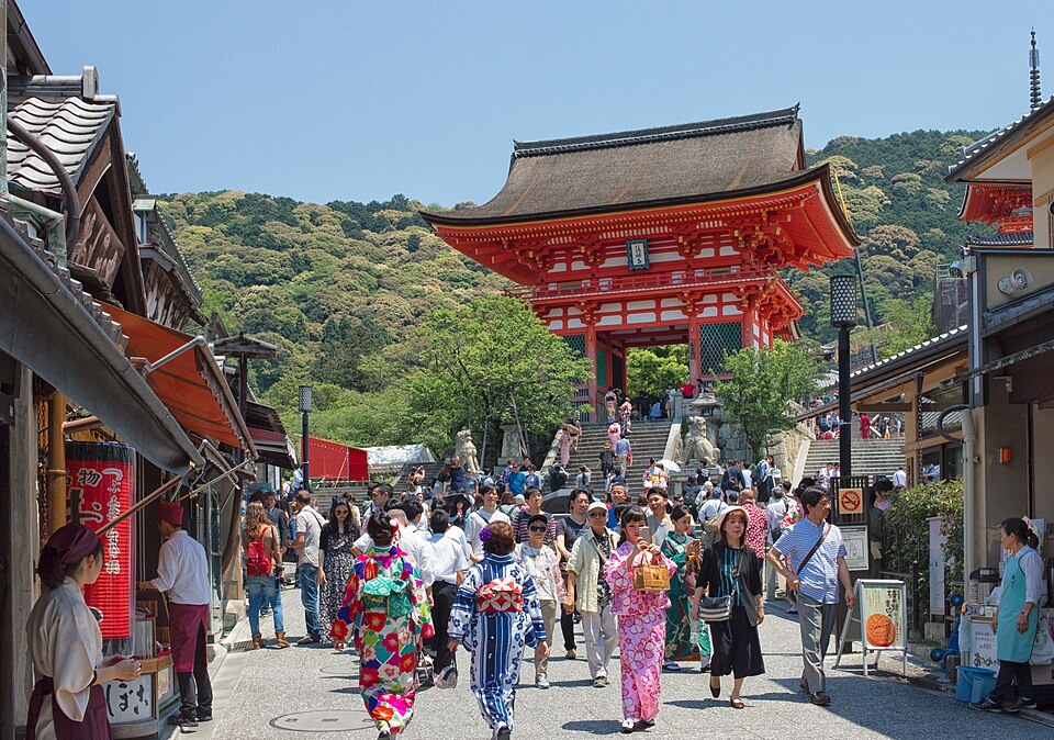 Towards Kiyomizu-Dera, Kyoto