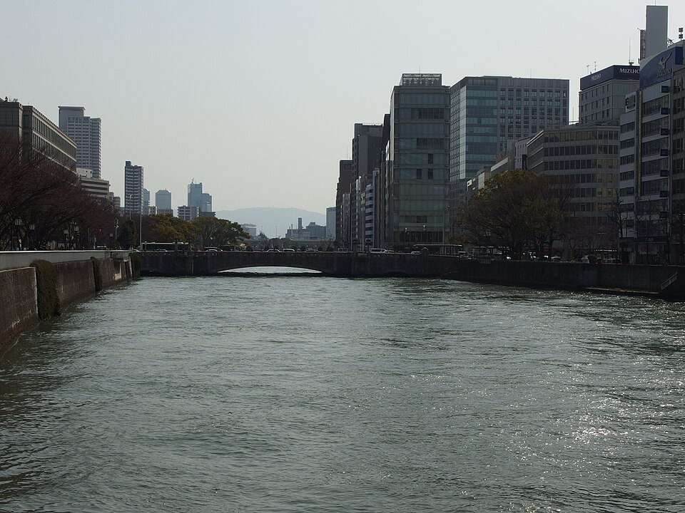 Bridges and buildings beside the Dojima River