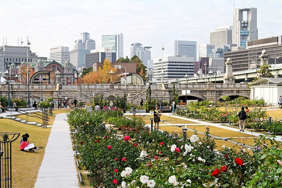 The riverside setting of Nakanoshima Park in Osaka